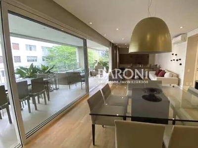 Apartamento com 223 m², sendo 3 suítes. Baroni Imóveis, a melhor experiência na compra do