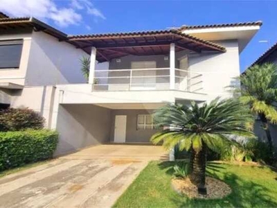 Bela casa disponível para a venda no condomínio Terras de Piracicaba