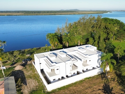 Casa em Pinheiros, Balneário Barra Do Sul/SC de 200m² 3 quartos à venda por R$ 949.000,00