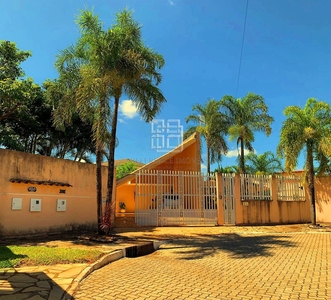 Casa em Setor Habitacional Arniqueiras (Taguatinga), Brasília/DF de 860m² 4 quartos à venda por R$ 969.000,00