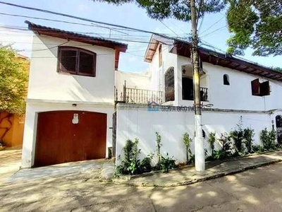 Casa no Jardim Paulista em vila fechada, rua privativa e arborizada!