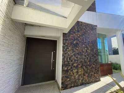 Casa para alugar em Pinheiros de 600.00m² com 1 Quarto, 3 Suites e 2 Garagens