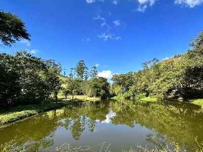 LOTE Á VENDA COM ÓTIMA TOPOGRAFIA