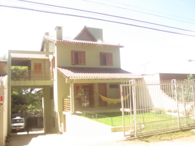 Casa à venda por R$ 398.600