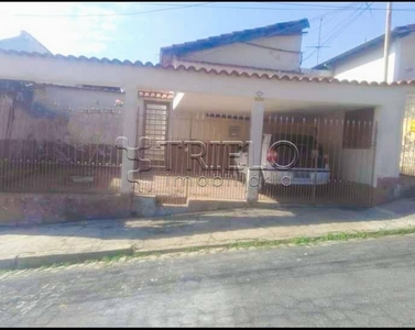 Casa à venda por R$ 399.000