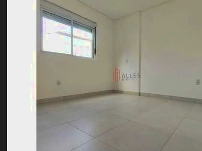 ALUGA-SE ANUAL APARTAMENTO NA DESEJADA PRAIA BRAVA EM ITAJAÍ/SC