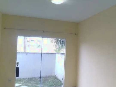 Alugo apartamento térreo com entrada independente em Itaipuaçu