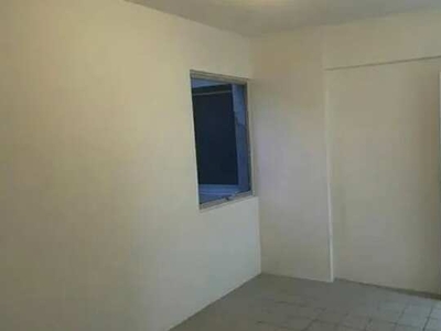 Alugo ótimo apartamento com 3 quartos no Bairro de Boa Viagem / Recife