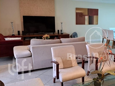 Apartamento à venda em Recreio dos Bandeirantes com 195 m², 3 quartos, 3 suítes, 3 vagas