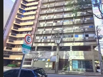 APARTAMENTO com 2 dormitórios para alugar com 131.27m² por R$ 1.700,00 no bairro Centro