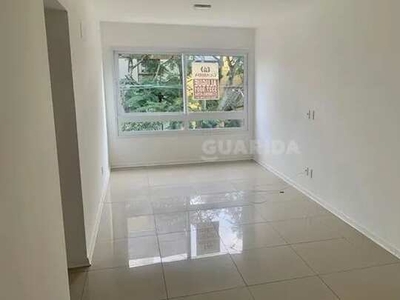 Apartamento de 2 dormitórios, sendo 1 suíte, no bairro Petrópolis