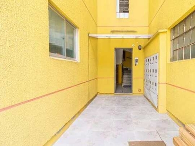 Apartamento de 2 quartos para alugar no bairro Campo Comprido