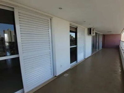 Apartamento para aluguel possui 200 m2 com 04 quartos em Lídice - Uberlândia - MG