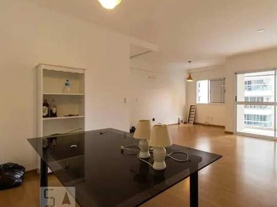 Apartamento para aluguel possui 75m2 com 1 quarto