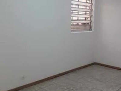 Apartamento Térreo reformado com 70 mts, de 1 dormitório - Encruzilhada - Santos/ SP