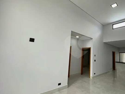 Bela casa disponível para a venda no condomínio Residencial Mônaco