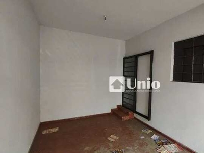 Casa com 2 dormitórios para alugar, 70 m² por R$ 2.630,65/mês - Alto - Piracicaba/SP