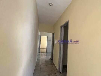 Casa com 3 dormitórios para alugar, 80 m² por R$ 2.400,00/mês - Jardim Monte Kemel - São P