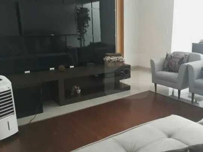 Casa Condomínio / Loteamento Fechado em Uberlândia