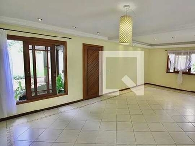 Casa de Condomínio para Aluguel - Vargem Grande, 5 Quartos, 250 m2