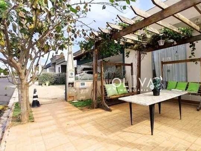Casa de Condomínio para venda e aluguel em Figueira Ii de 220.00m² com 4 Quartos, 2 Suites