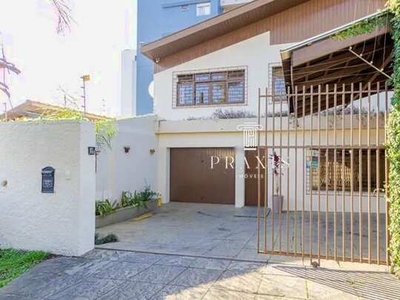 CASA em CURITIBA-PR, no bairro AHÚ - Referência PLC0031