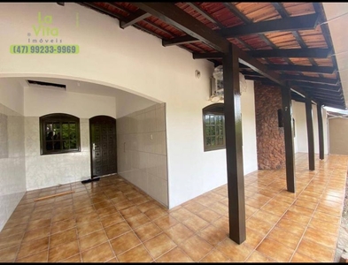 Casa no Bairro Água Verde em Blumenau com 3 Dormitórios e 150 m²