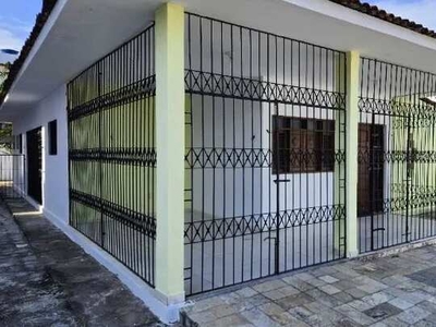 Casa para Alugar com 3 Quartos Bancários