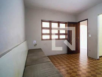 Casa para Aluguel - Jardim Prestes de Barros, 2 Quartos, 120 m2