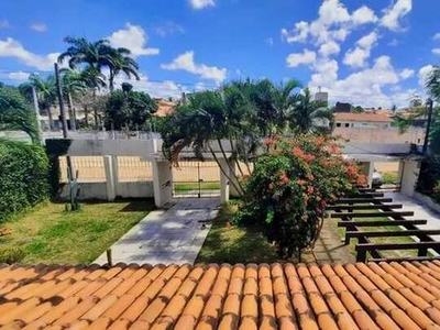 Casa para venda ou locação no bairro de Candelária -Parque das Colinas - com 2.000m² de ár