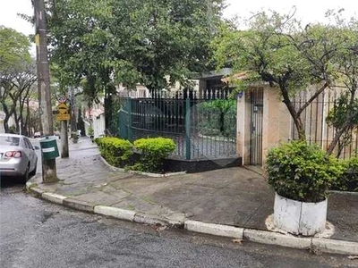 Casa residencial de 297m² com 3 suítes e 3 vagas para alugar - Jardim Bonfiglioli
