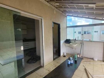 Cobertura para aluguel possui 160 m2 com 03 quartos no Bairro Umuarama - Uberlândia - MG