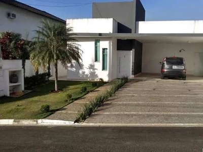 Linda Casa em Condomínio