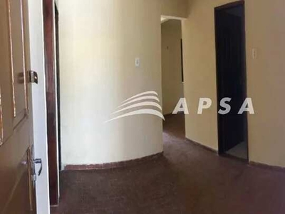 ÓTIMO IMÓVEL, CASA COM SALA, TRÊS QUARTOS SENDO UMA SUITE, VARANDA, COZINHA, ÁREA DE SERVI