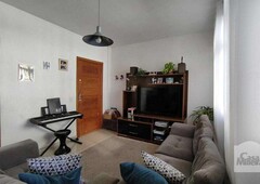 Apartamento com 3 quartos à venda no bairro Castelo, 106m²