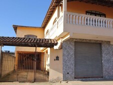 Casa à venda no bairro Centro em Biritiba-Mirim