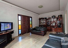 Casa com 4 quartos à venda no bairro Itapoã, 244m²