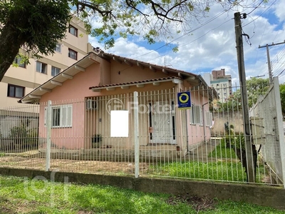 Casa 3 dorms à venda Rua Luiz de Camões, Centro - Canoas