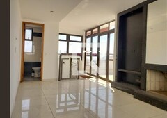 APARTAMENTO no 11º andar com 2 dormitórios e 2 garagens