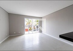 APARTAMENTO no 2º andar com 2 dormitórios e 2 garagens