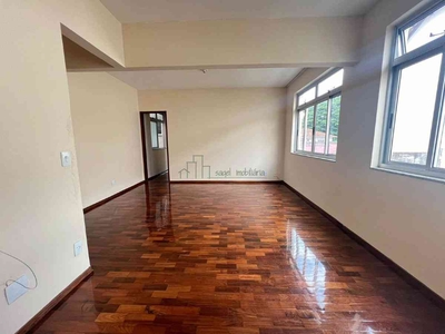 Apartamento com 3 quartos para alugar no bairro Calafate, 95m²