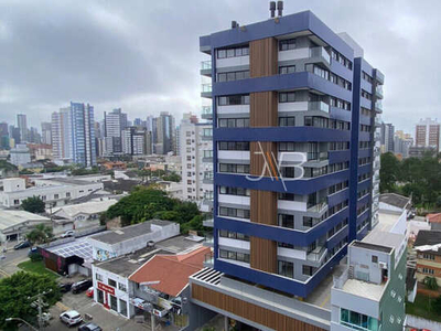Apartamento de 2 dormitórios à venda no centro de Torres/RS