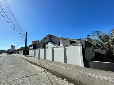 Casa residencial com 3 quartos para alugar, 310.00 m2 por r$4300.00 - costa e silva - joinville/sc