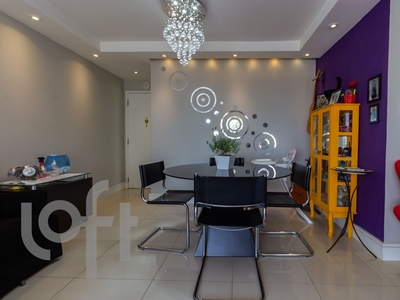 Apartamento à venda em Chácara Klabin com 84 m², 2 quartos, 1 suíte, 2 vagas