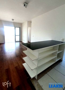 Apartamento à venda em Aclimação com 67 m², 2 quartos, 1 suíte, 2 vagas