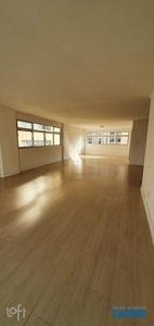 Apartamento à venda em Bela Vista com 350 m², 4 quartos, 1 suíte, 3 vagas