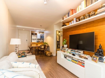 Apartamento à venda em Itaim Bibi com 66 m², 2 quartos, 1 suíte, 2 vagas