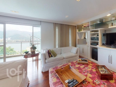 Apartamento à venda em Lagoa com 282 m², 3 quartos, 3 suítes, 3 vagas