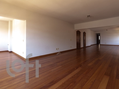 Apartamento à venda em Lourdes com 256 m², 4 quartos, 2 suítes, 3 vagas
