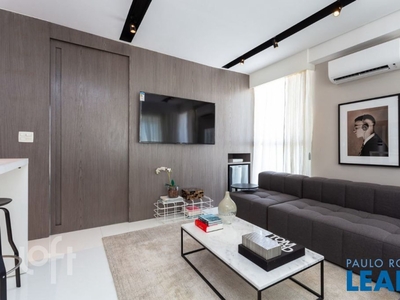 Apartamento à venda em Moema Pássaros com 98 m², 1 quarto, 1 suíte, 2 vagas